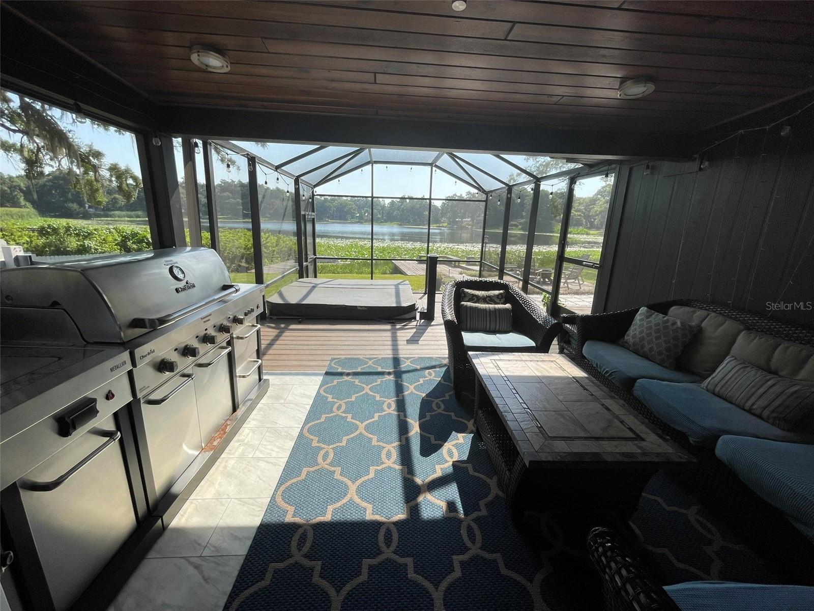 Property Photo: 1721 Hour Glass Drive FL 32806