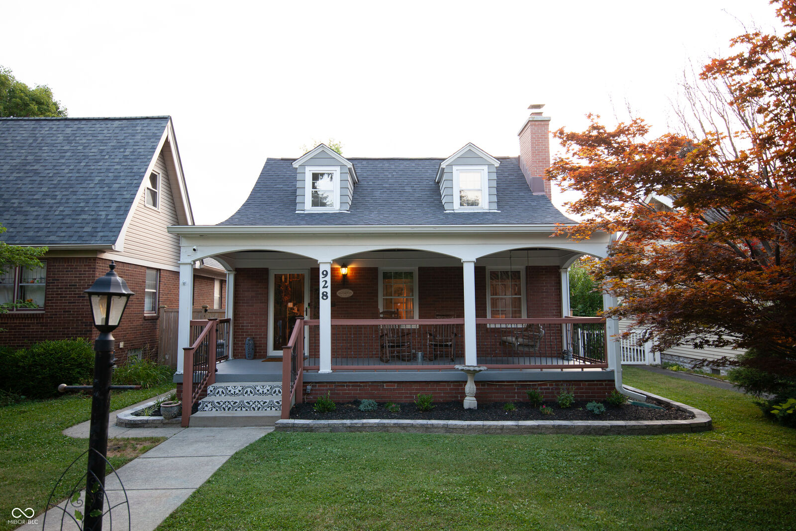 Property Photo: 928 N Lesley Avenue IN 46219