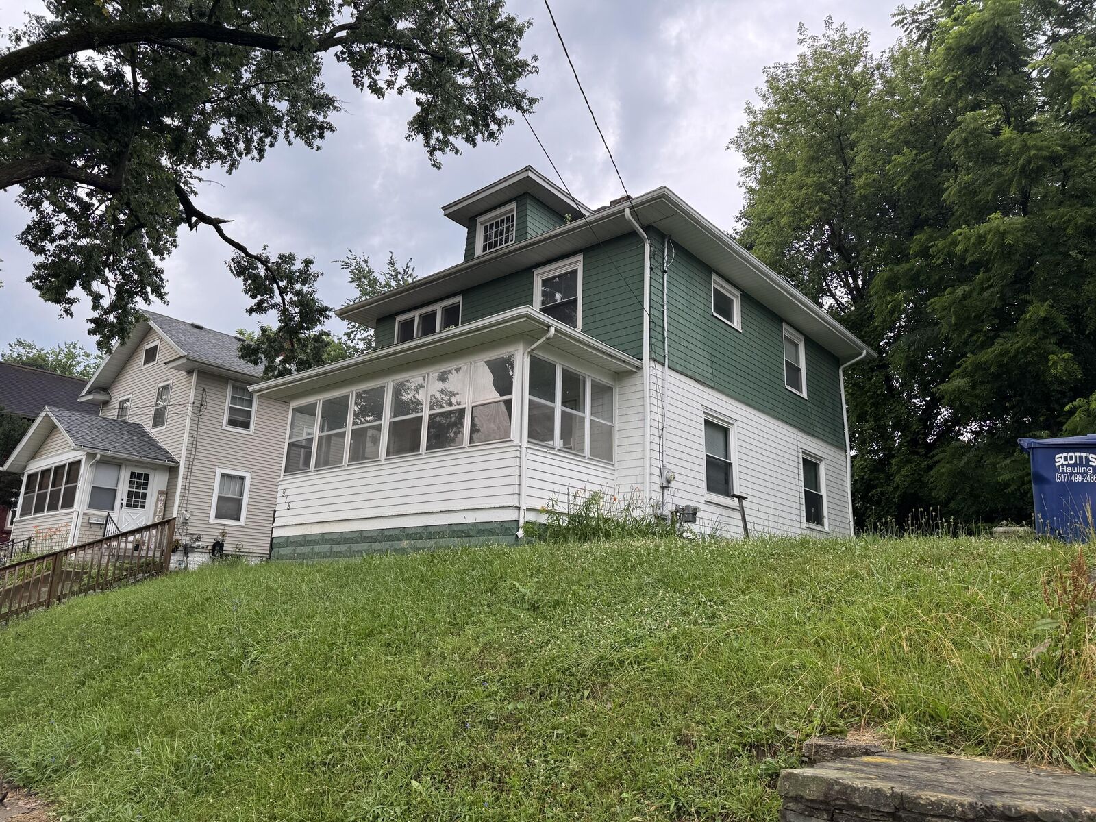 Property Photo: 918 Orchard Place MI 49203