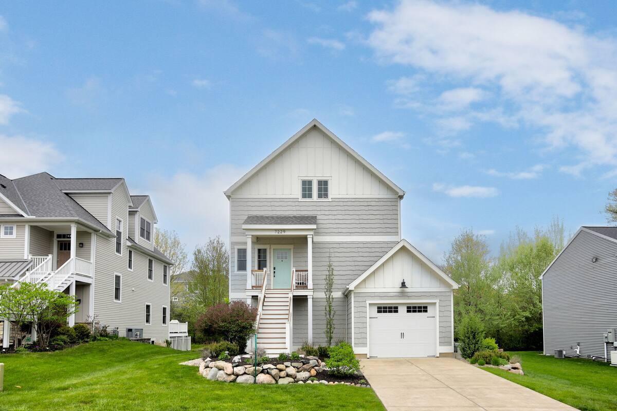 Property Photo:  7229 Lakeview Avenue  MI 49090 