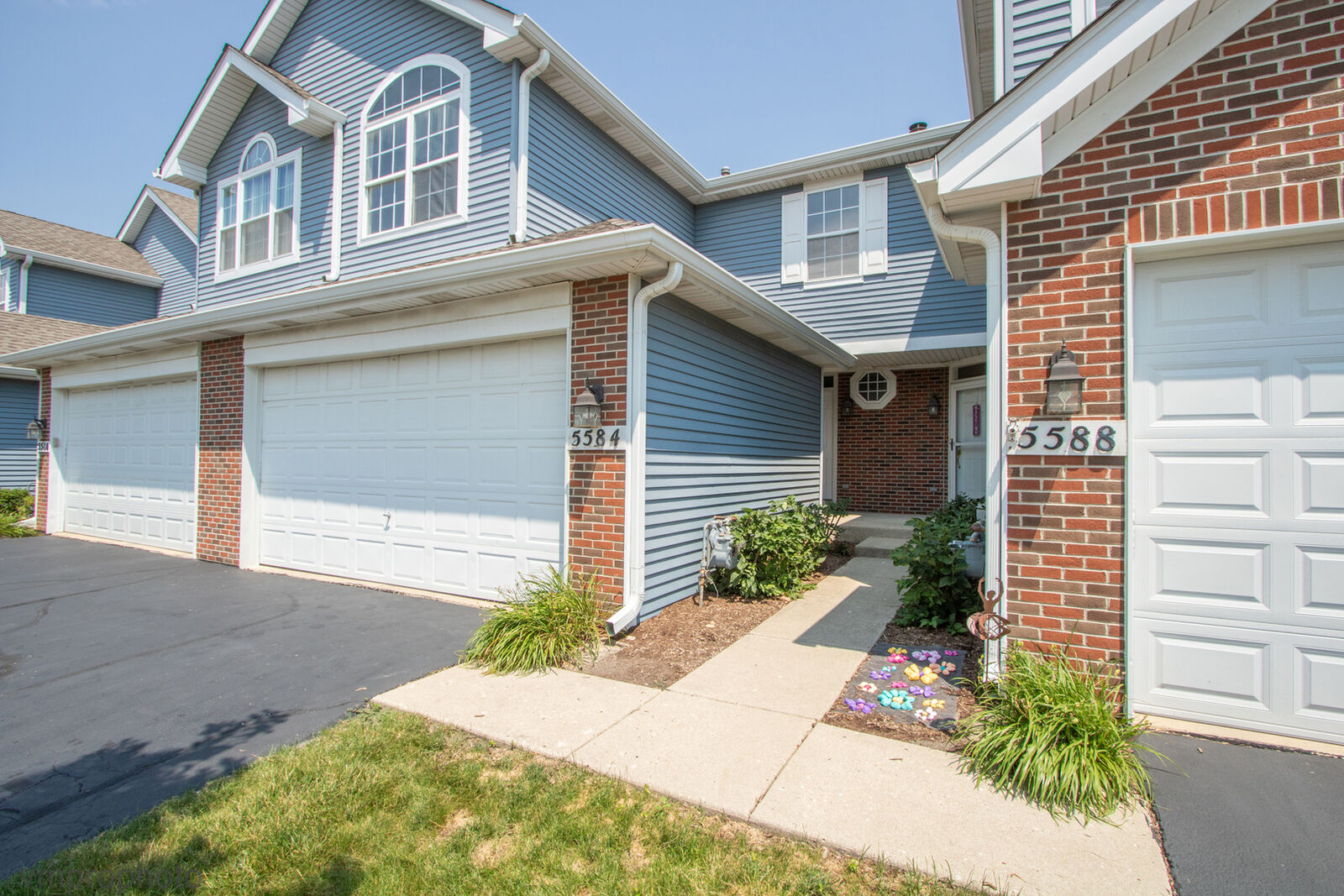 Property Photo: 5584 Lavender Court IL 60008