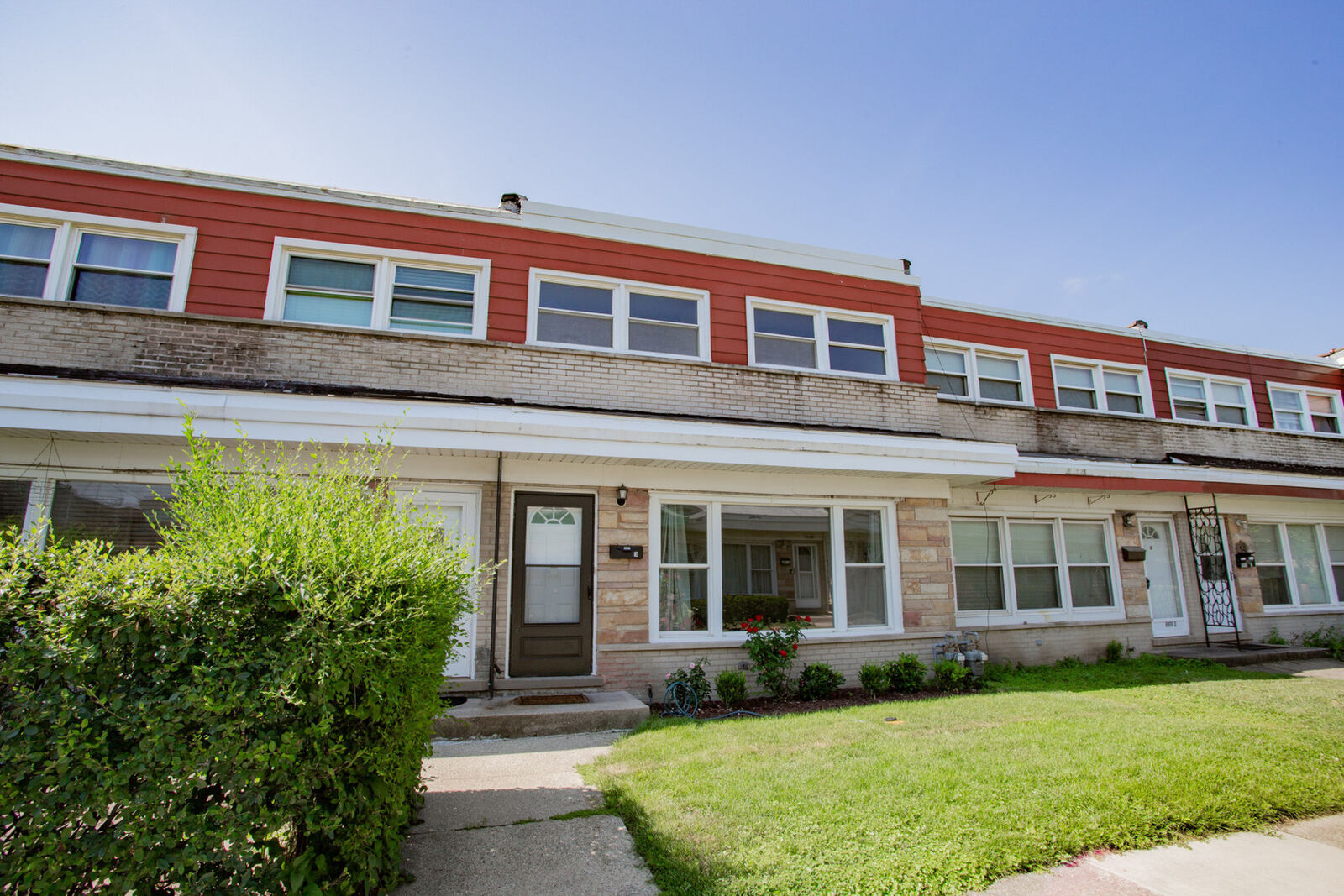 Property Photo:  8909 N Washington Street E  IL 60714