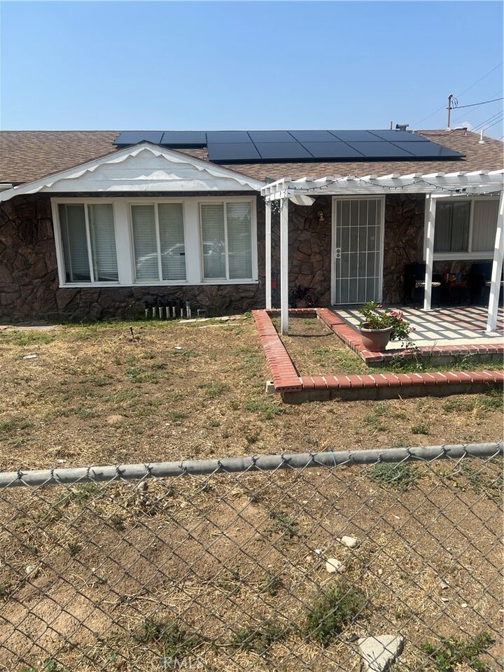26832 6th Street  Highland CA 92346 photo