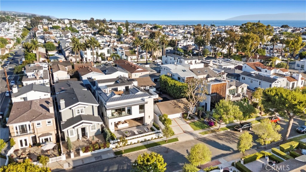 516 1/2 Larkspur Avenue  Corona Del Mar CA 92625 photo