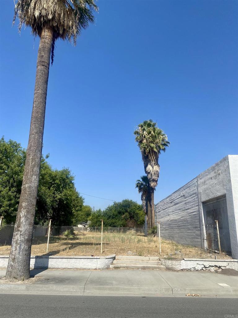 Property Photo: 840 N E Street CA 92410