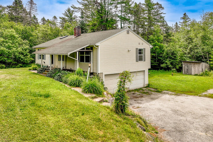 Property Photo:  421 Cushing Road  ME 04563 