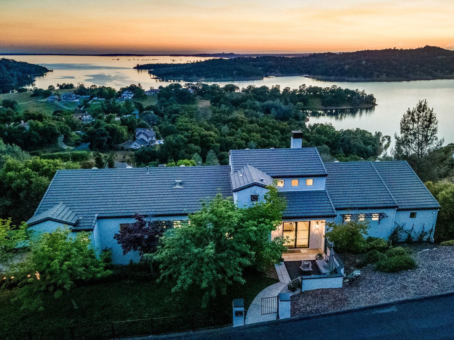 Property Photo: 1184 Clearview Drive CA 95762