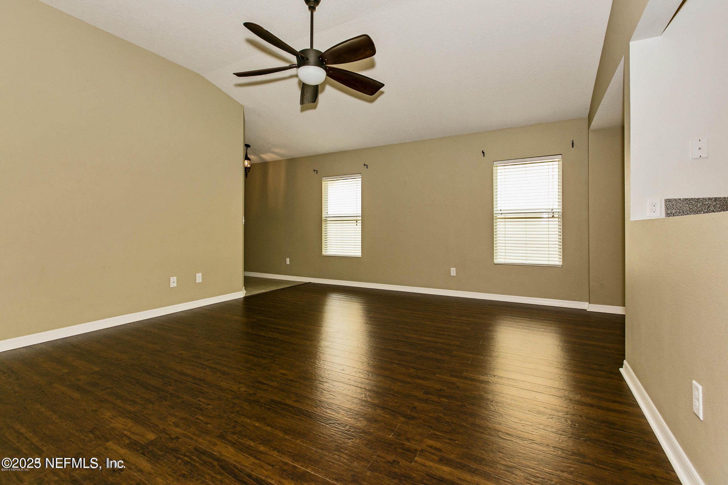 Property Photo: 251 Candlebark Drive FL 32225