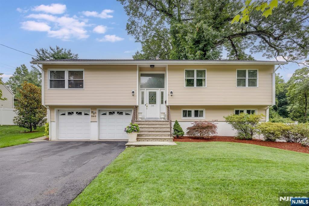 260 Elm Street  Oradell NJ 07649 photo