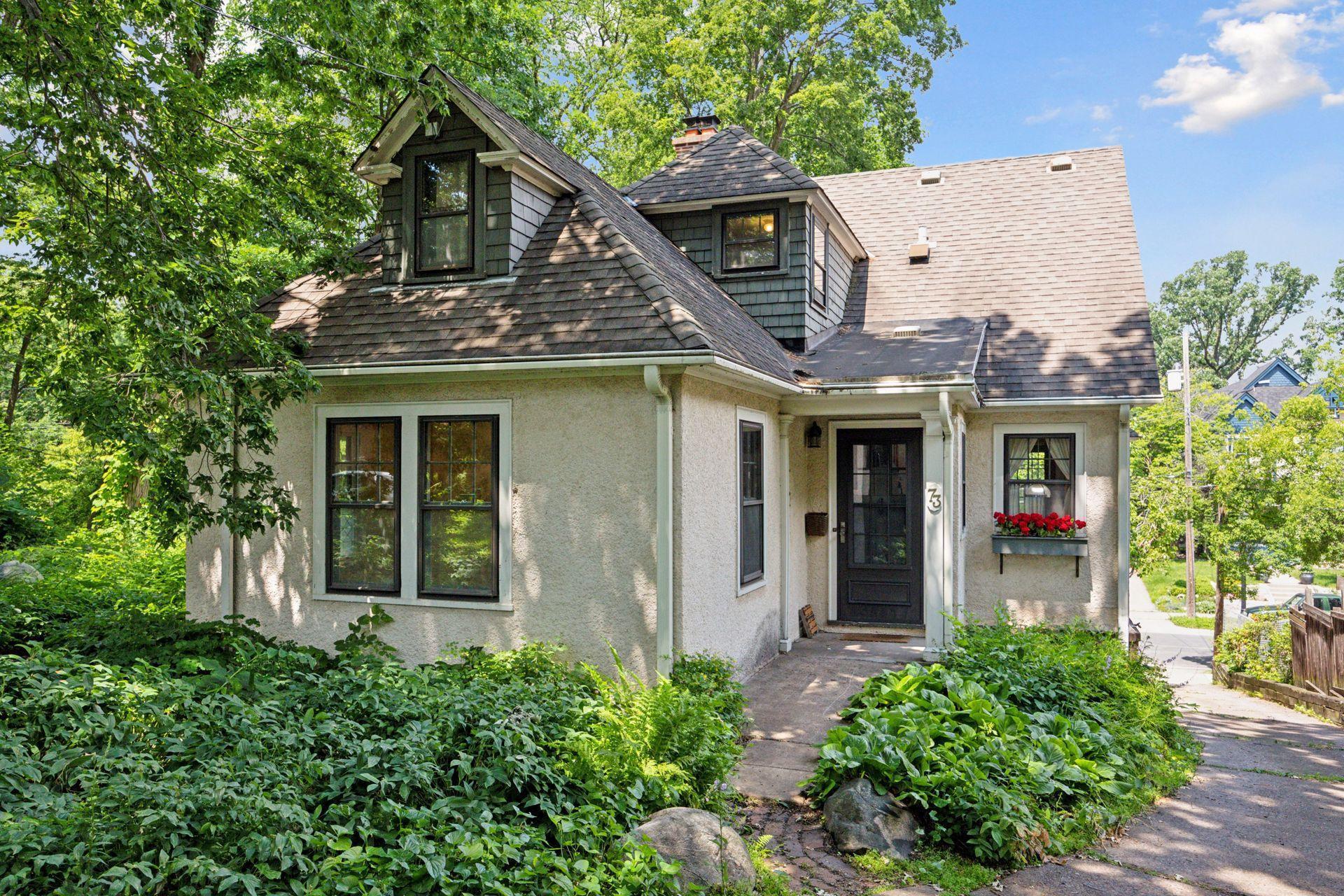 Property Photo: 73 Arthur Avenue SE MN 55414