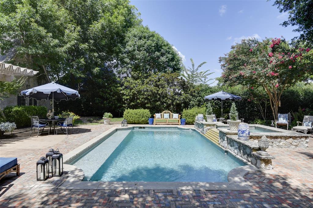 Property Photo: 206 Katy Lake Drive TX 75165