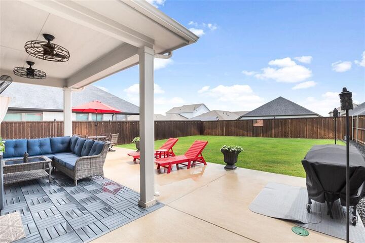 Property Photo:  1427 Black Canyon Avenue  TX 75189 