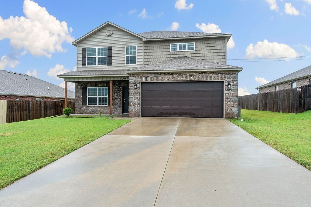 Property Photo:  7004 SW Chalkstone Road  AR 72713 