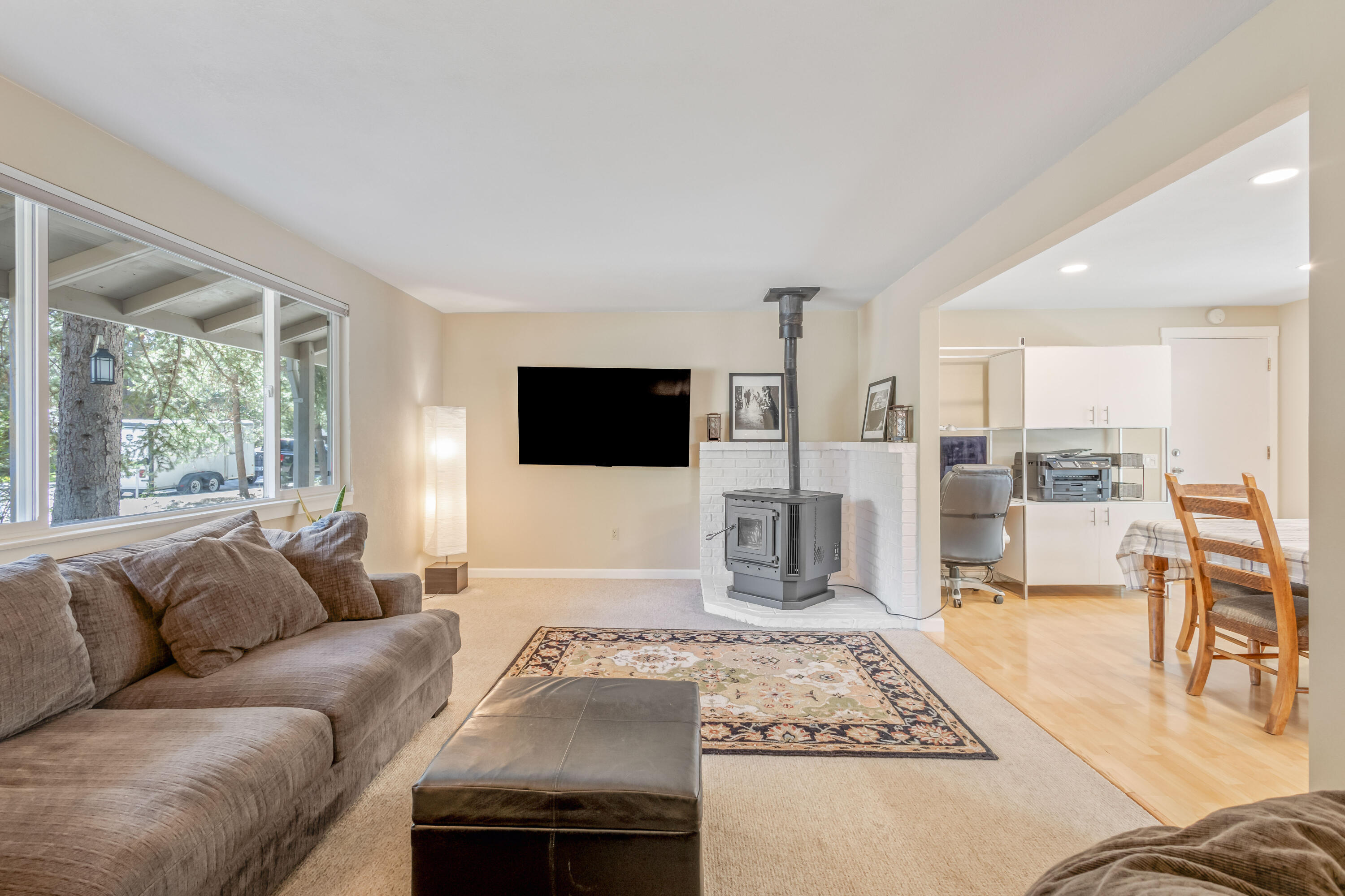 Property Photo:  60939 Amethyst Street  OR 97702 