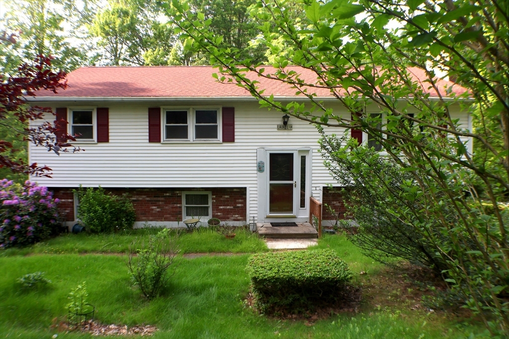 Property Photo:  2 Laurel Ln  MA 01562 