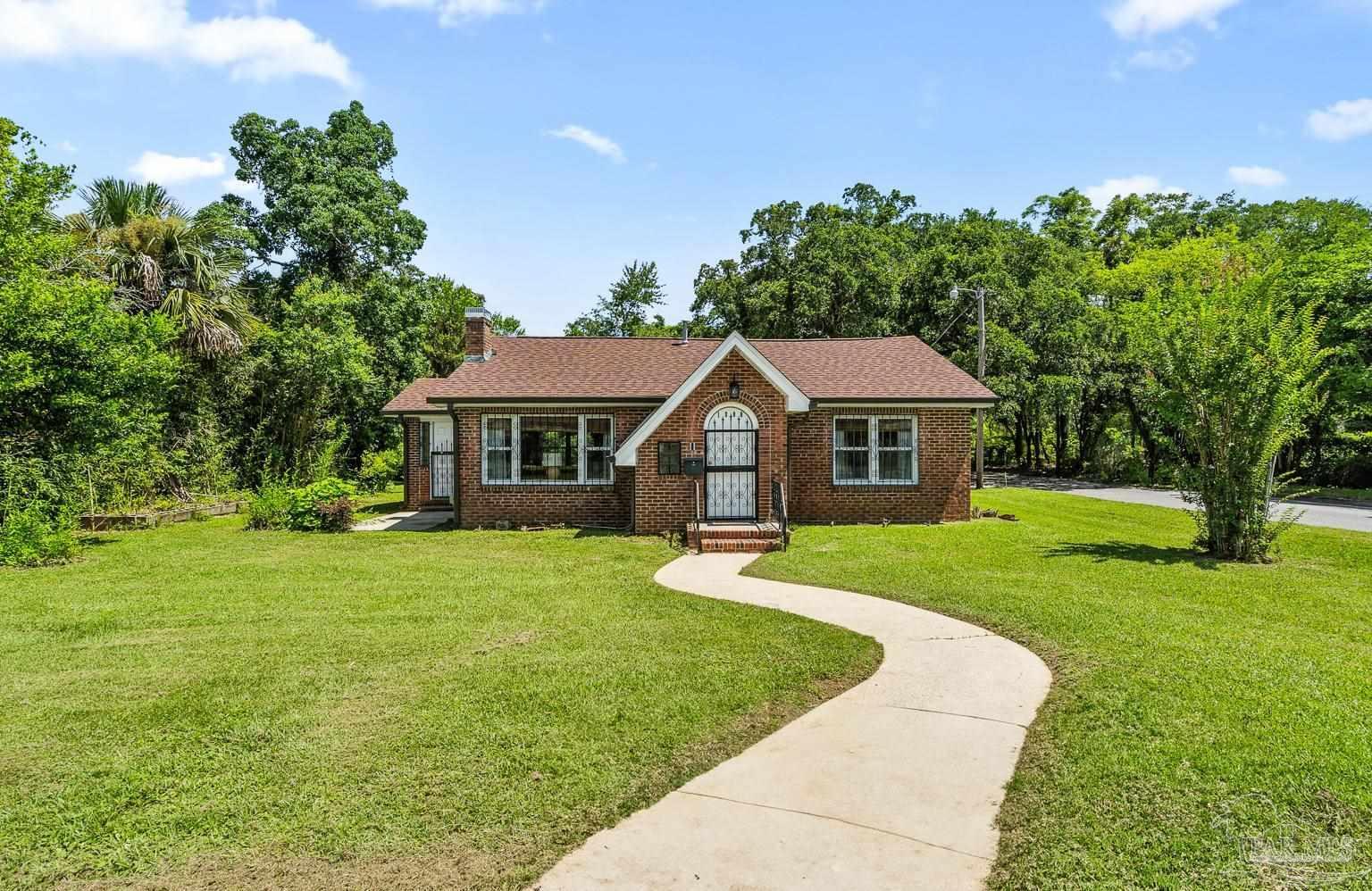 1000 W Lee St  Pensacola FL 32501 photo