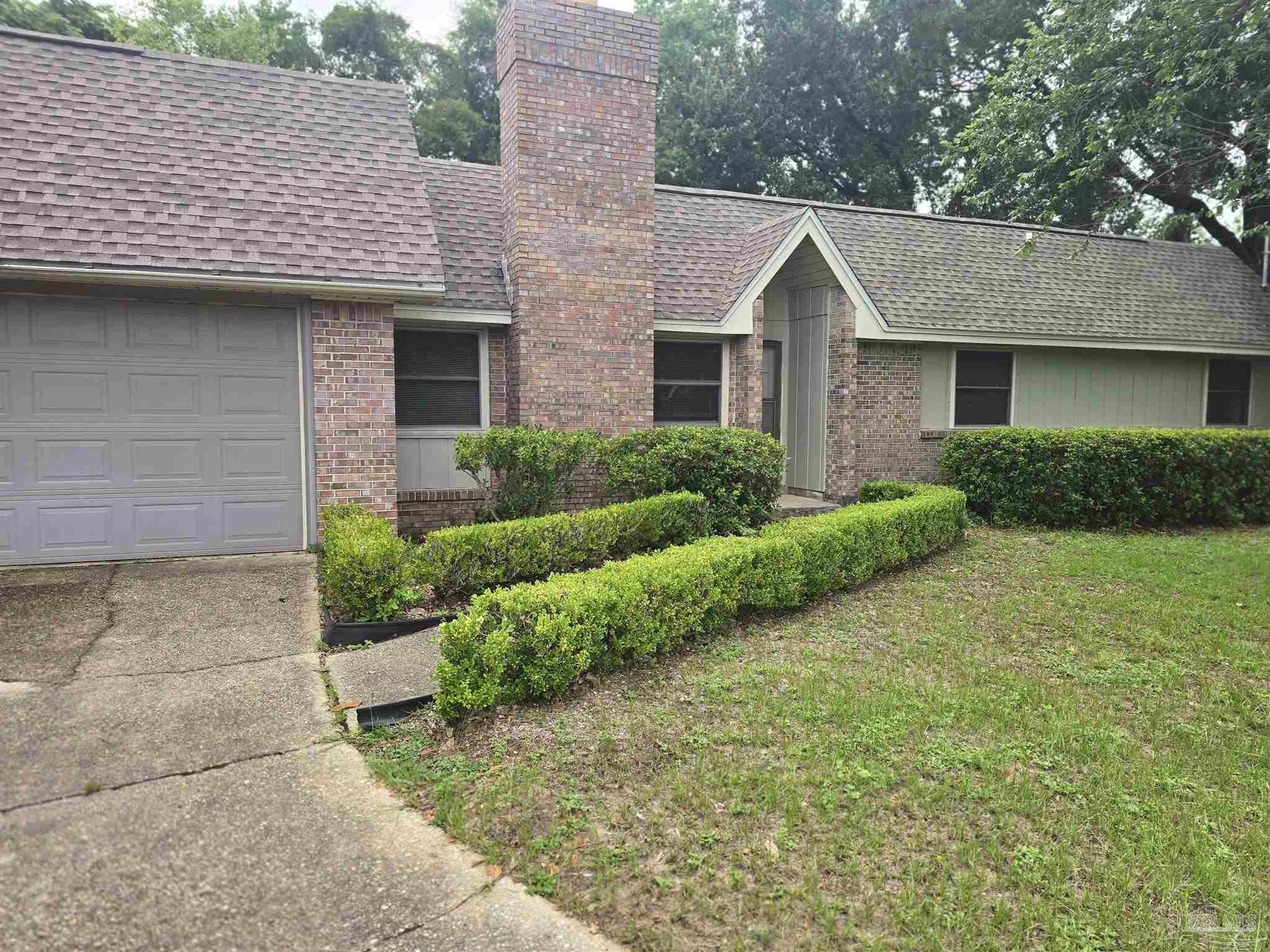 Property Photo:  5749 Langley Cir  FL 32504 