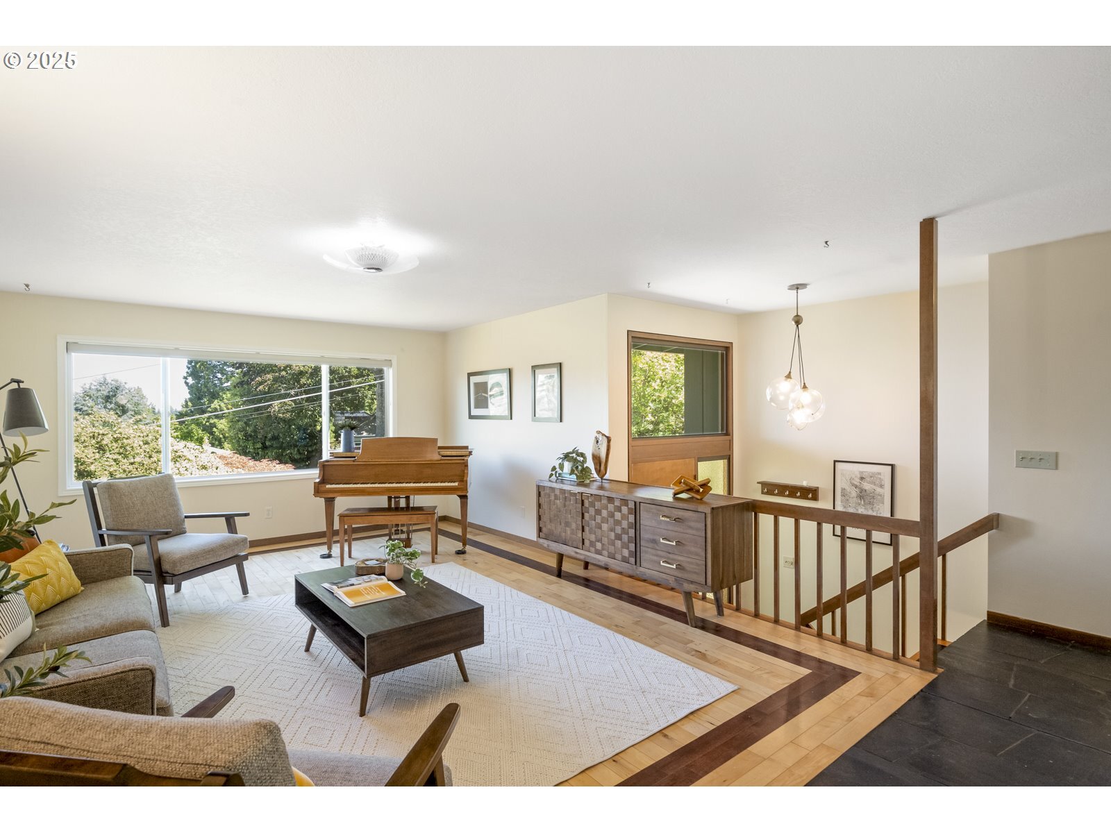 Property Photo:  9135 SW 36th Ave  OR 97219 