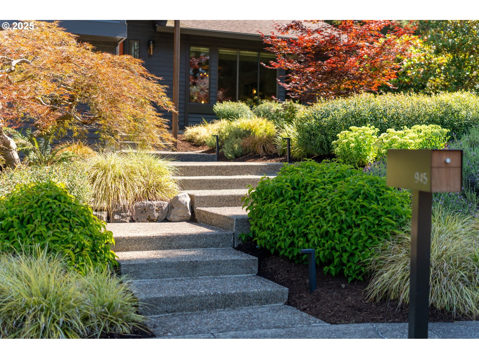 Property Photo: 945 NW Torrey View Ln OR 97229