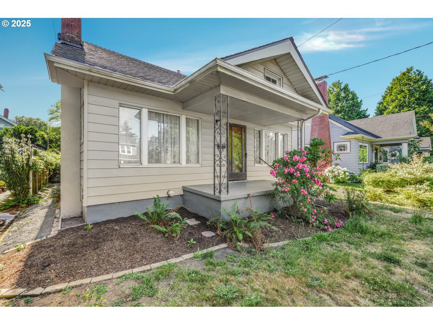 Property Photo:  2744 NE Cesar E Chavez Blvd  OR 97212 