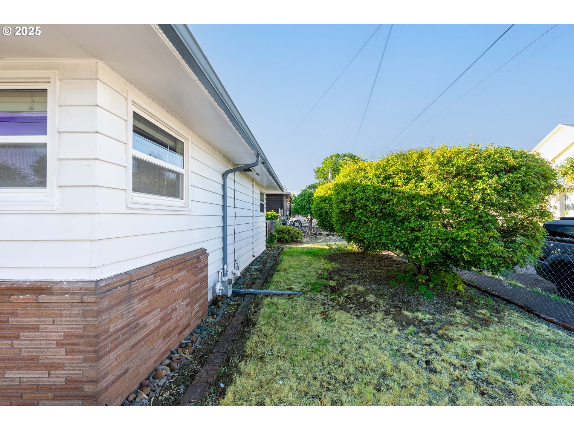 Property Photo: 8931 SE Cora St OR 97266