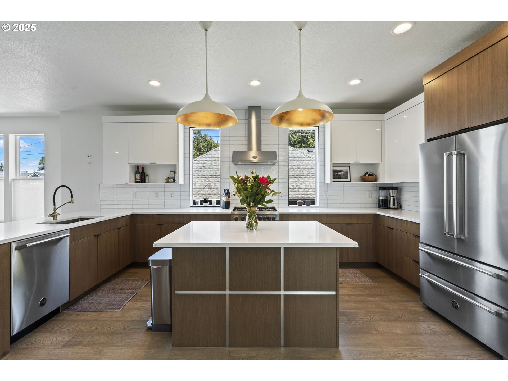 Property Photo: 4415 NE 22nd Ave OR 97211