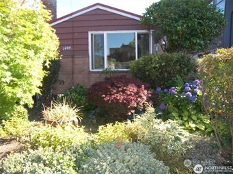 Property Photo: 1409 NW 65th Street 3 WA 98117