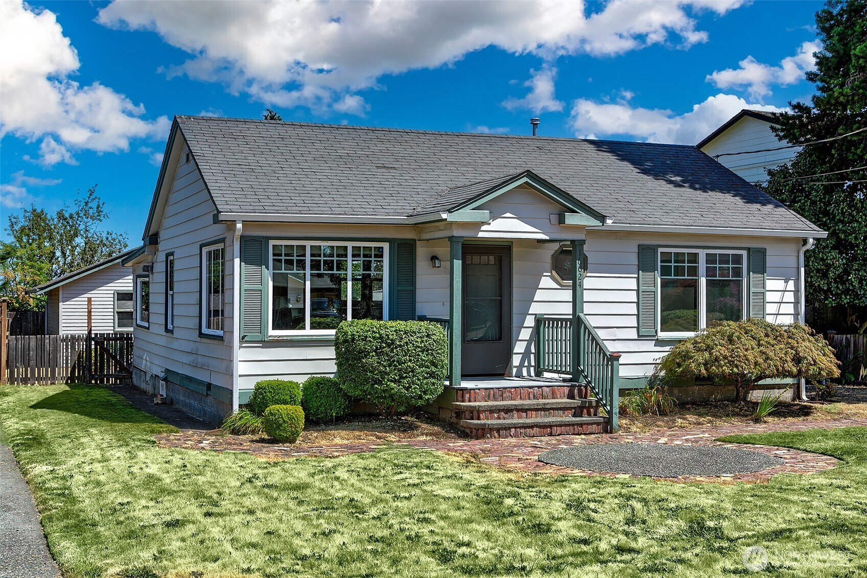 Property Photo: 16024 10th Avenue SW WA 98166