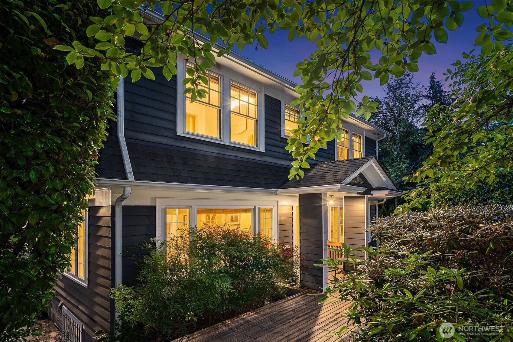 Property Photo: 1600 Interlaken Place E WA 98112