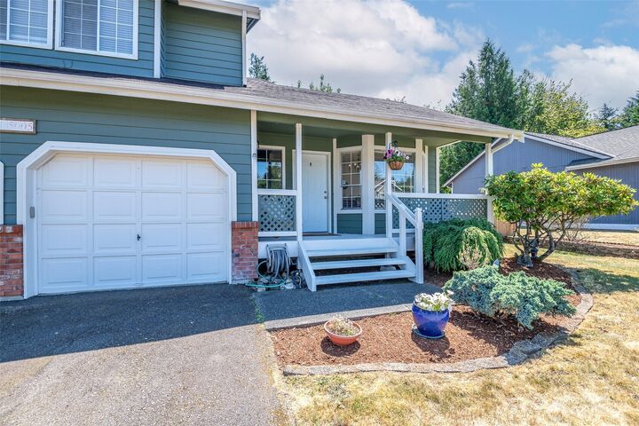 Property Photo:  25005  Summit Drive  WA 98010 