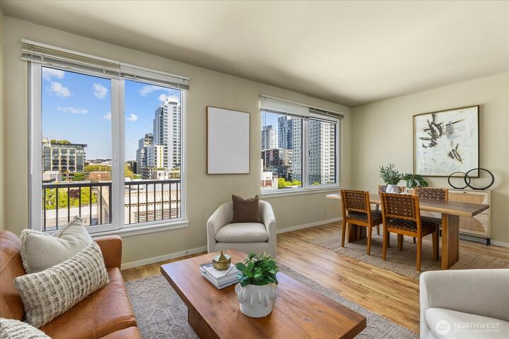 Property Photo:  76  Cedar Street Ph07  WA 98121 