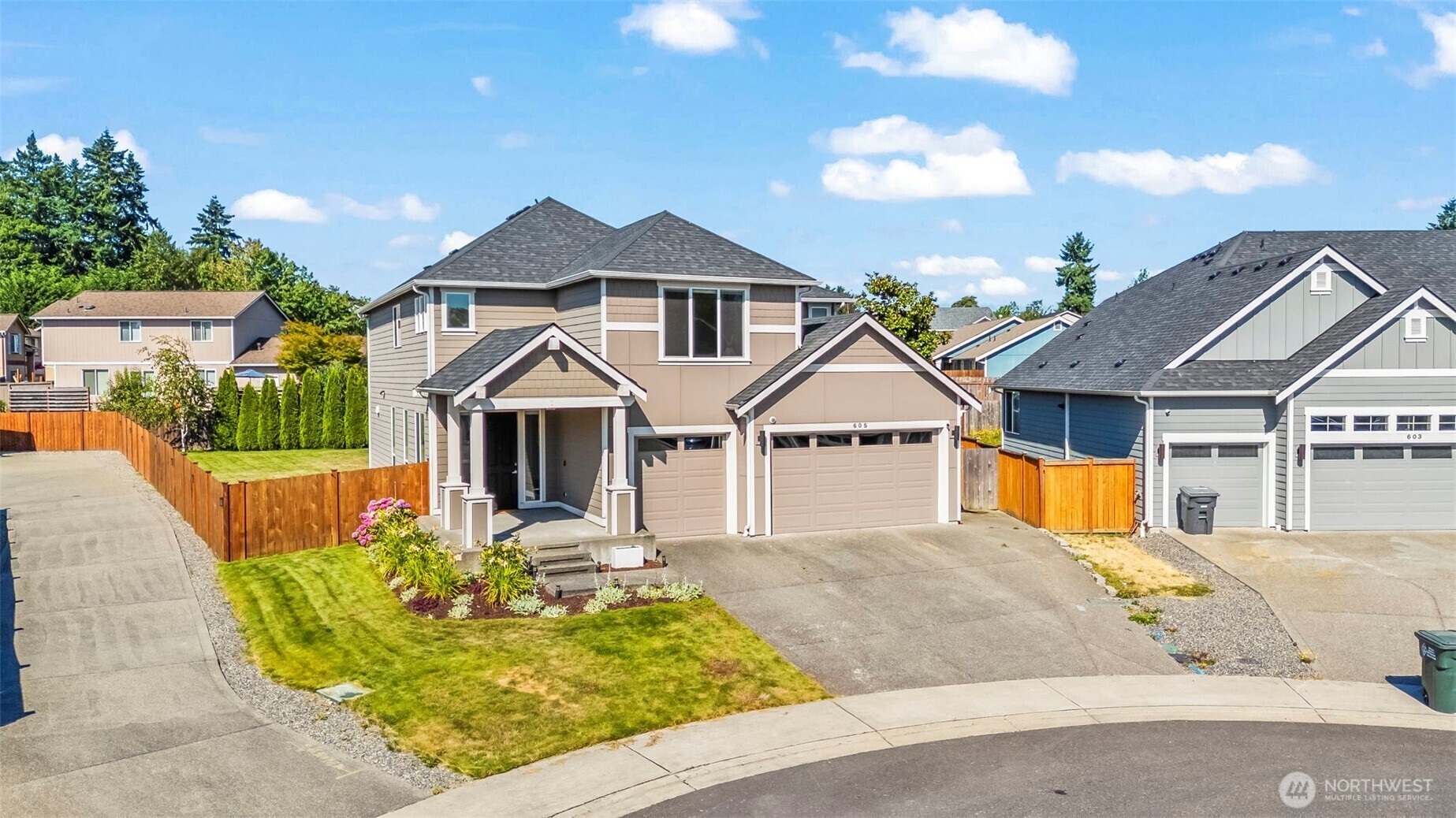 Property Photo: 605 26th Avenue Ct WA 98354