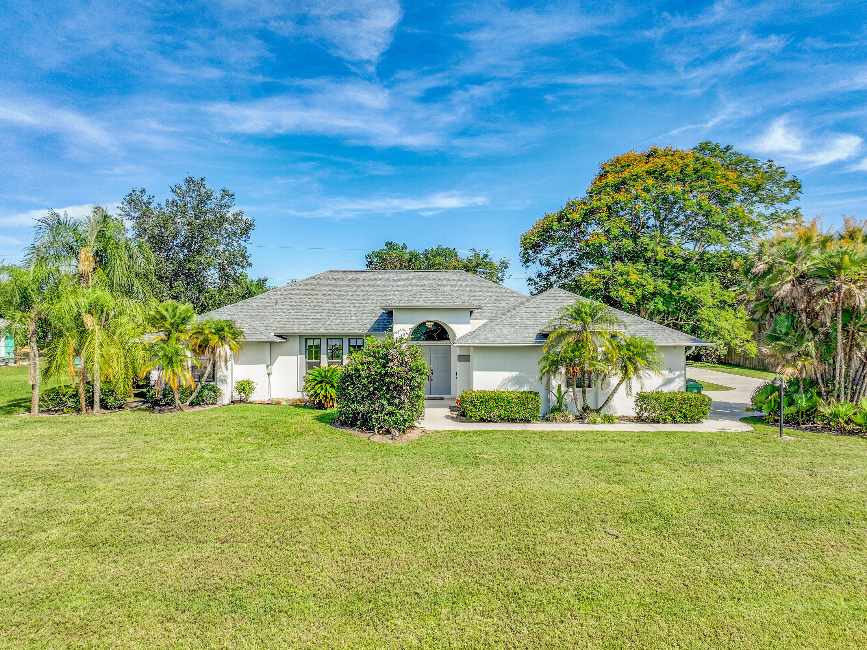 Property Photo:  204 SW Gettysburg Drive  FL 34953 