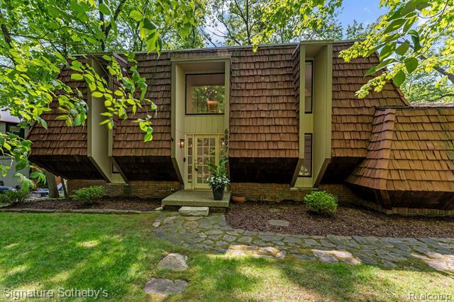 6897 Deerhill Drive  Independence Twp MI 48346 photo