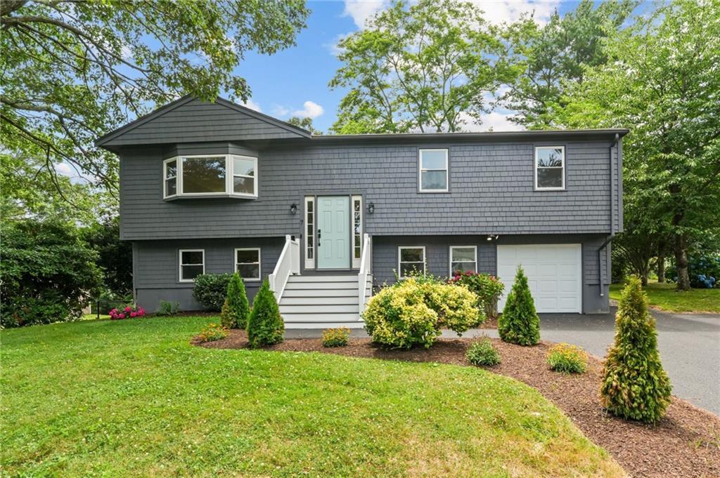 Property Photo:  7 Antony Avenue  RI 02809 