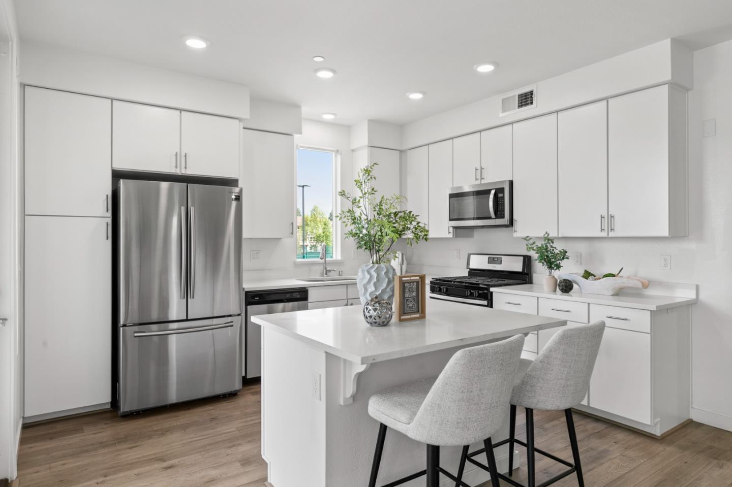 Property Photo: 1407 Nightshade Road 21 CA 95035
