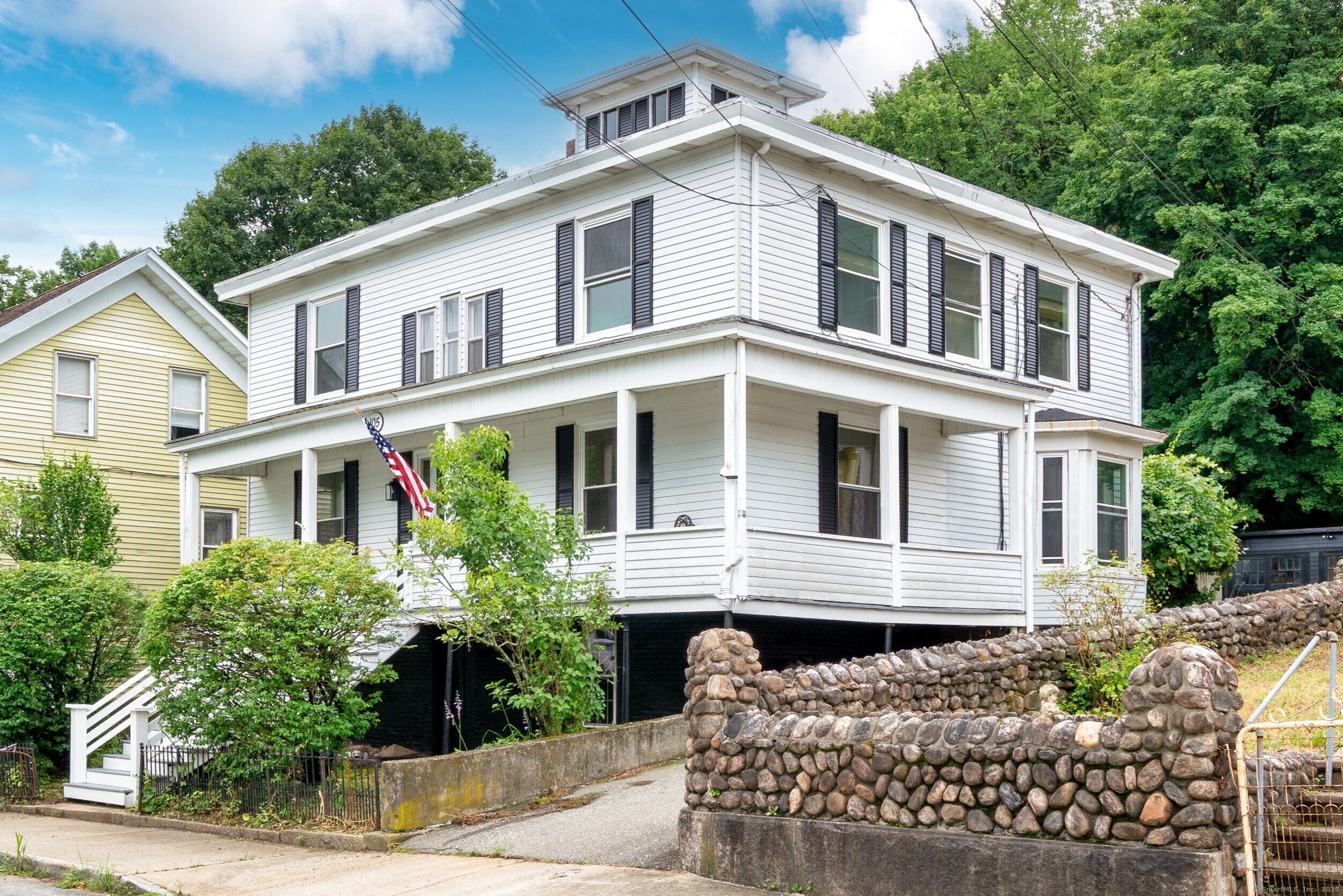 Property Photo:  105 High Street  CT 06330 