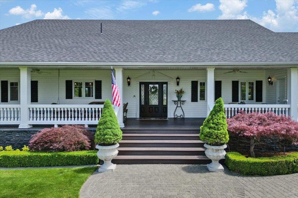 Property Photo:  17310 N Sands Rd  WA 99021 
