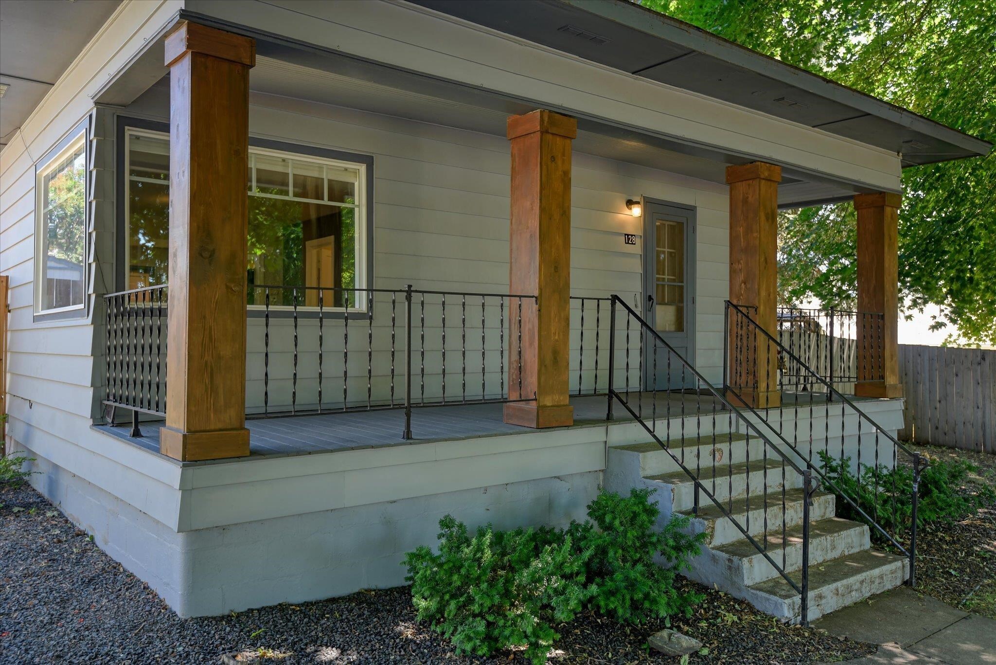 Property Photo: 128 S College St WA 99033