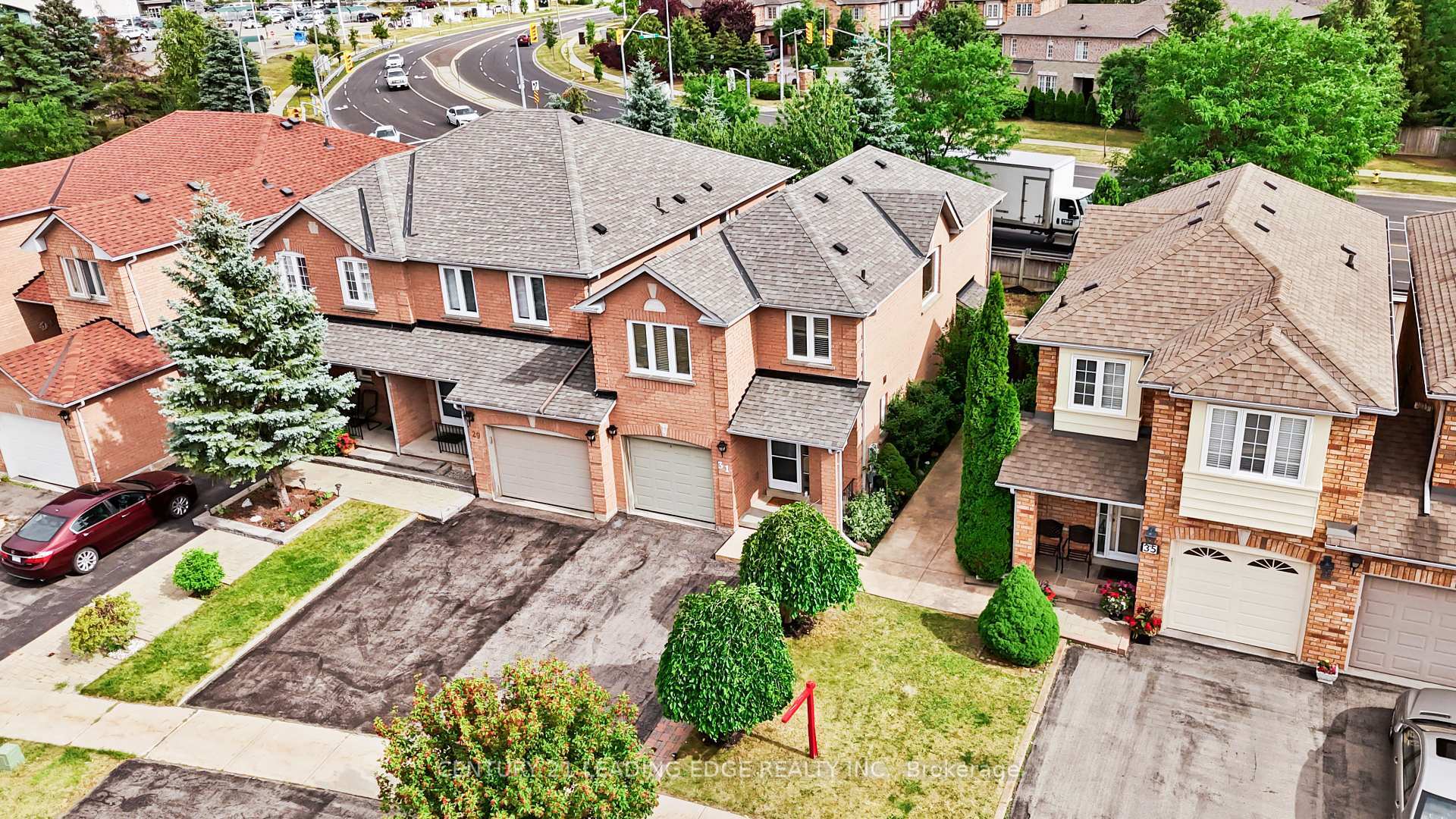 31 Tumbleweed Court  Vaughan ON L4L 8Y5 photo
