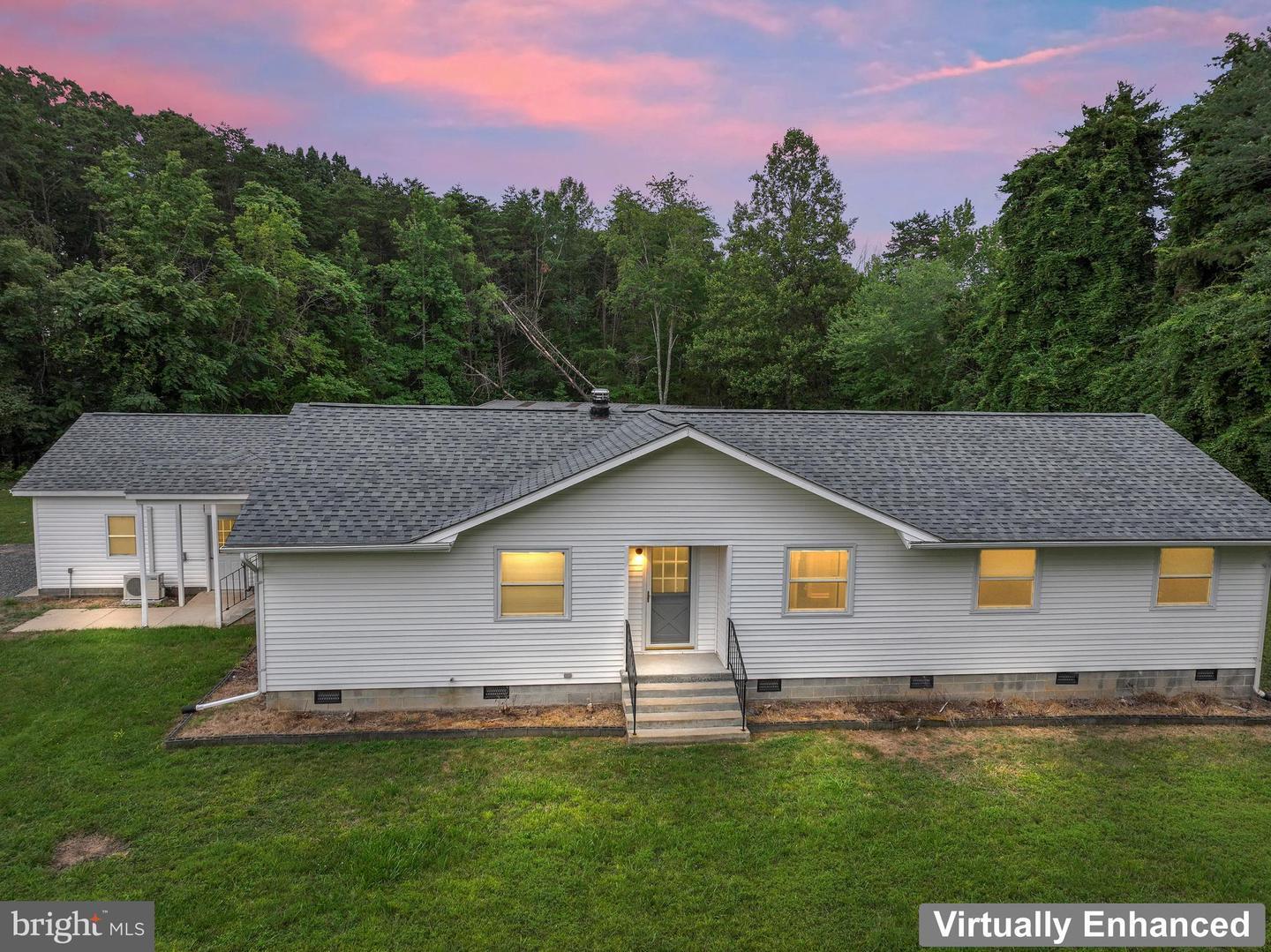 Property Photo: 4 River Ridge Lane VA 22406