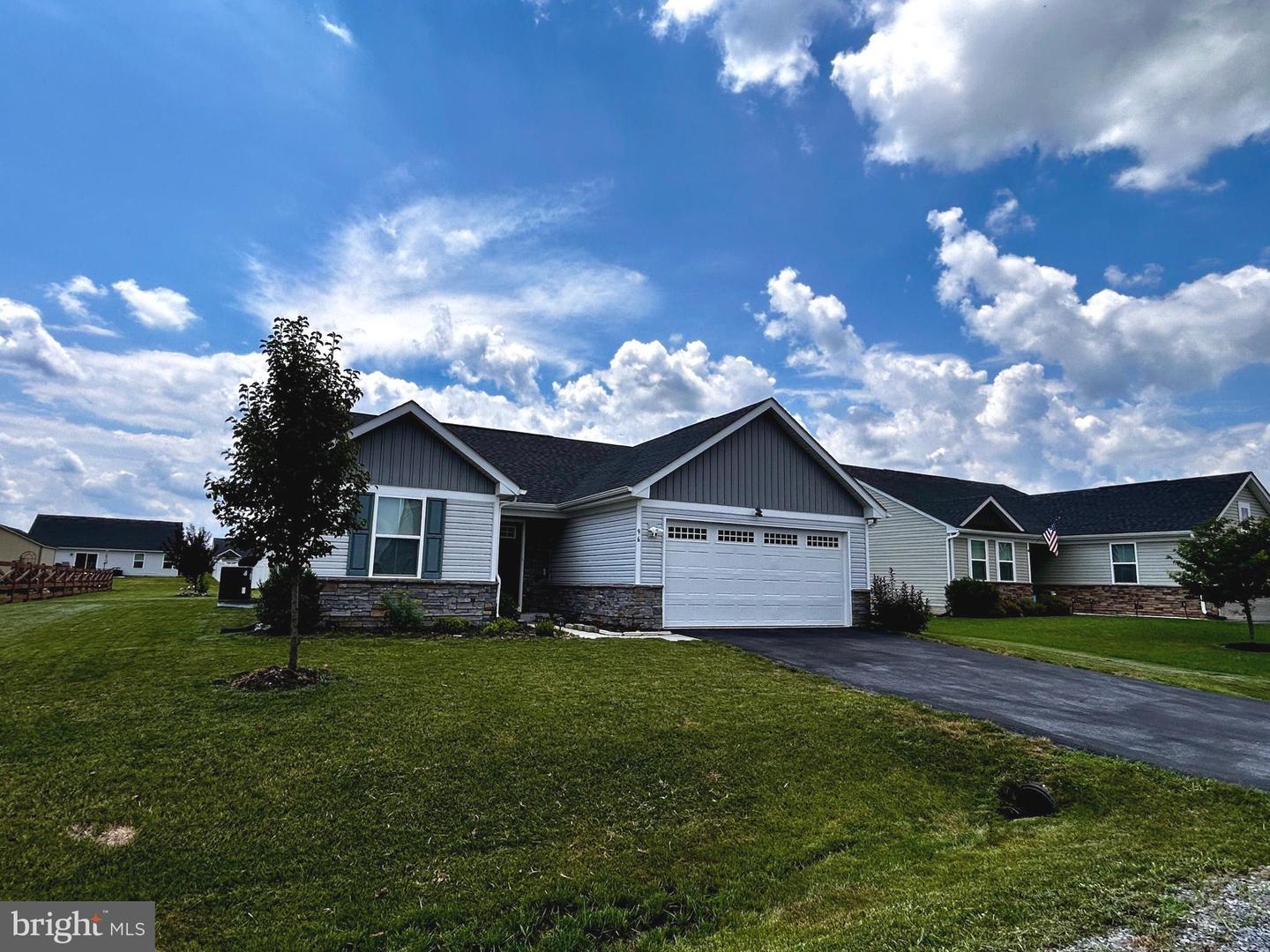 Property Photo: 96 Bindweed Court WV 25413