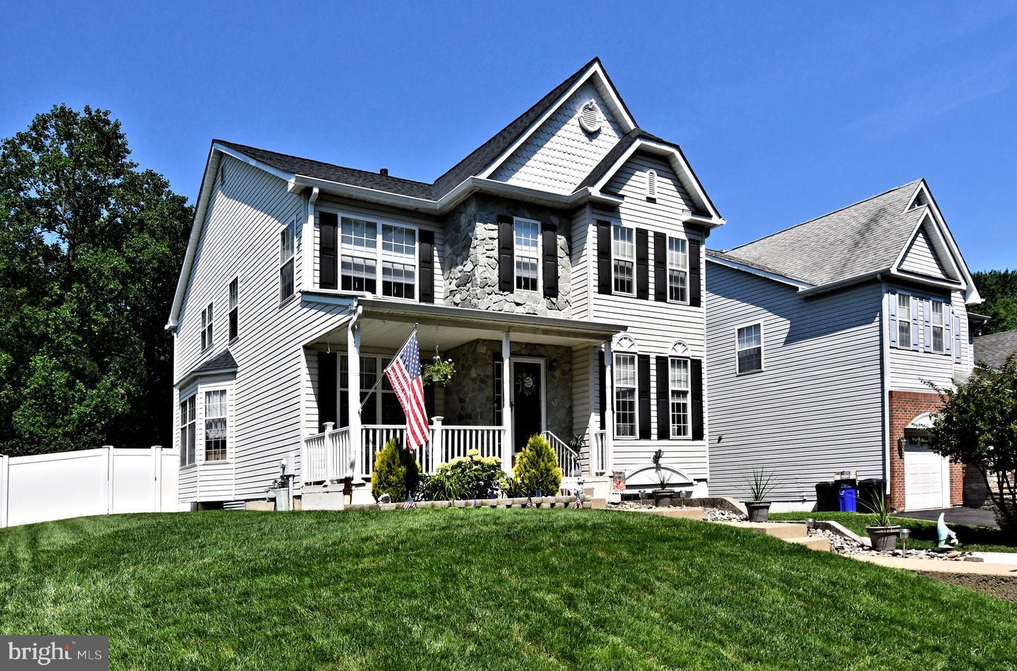 9958 Gardenia Lane  Philadelphia PA 19115 photo