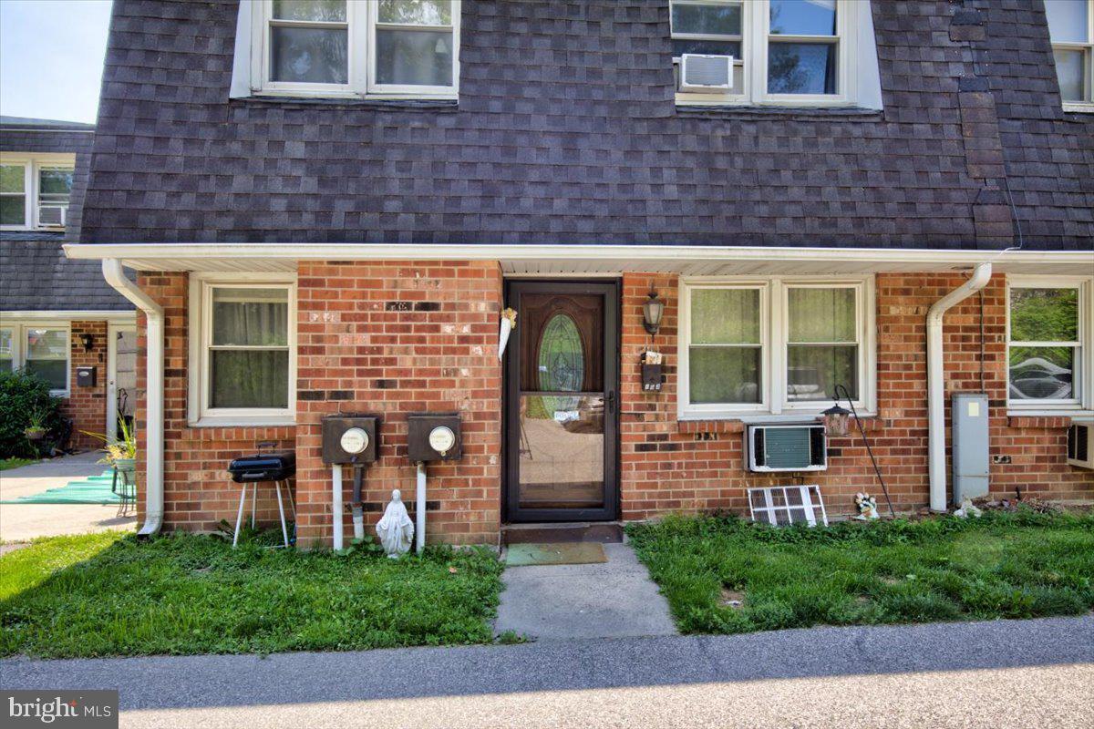 Property Photo: 2539 Jenkintown Road 103 PA 19038