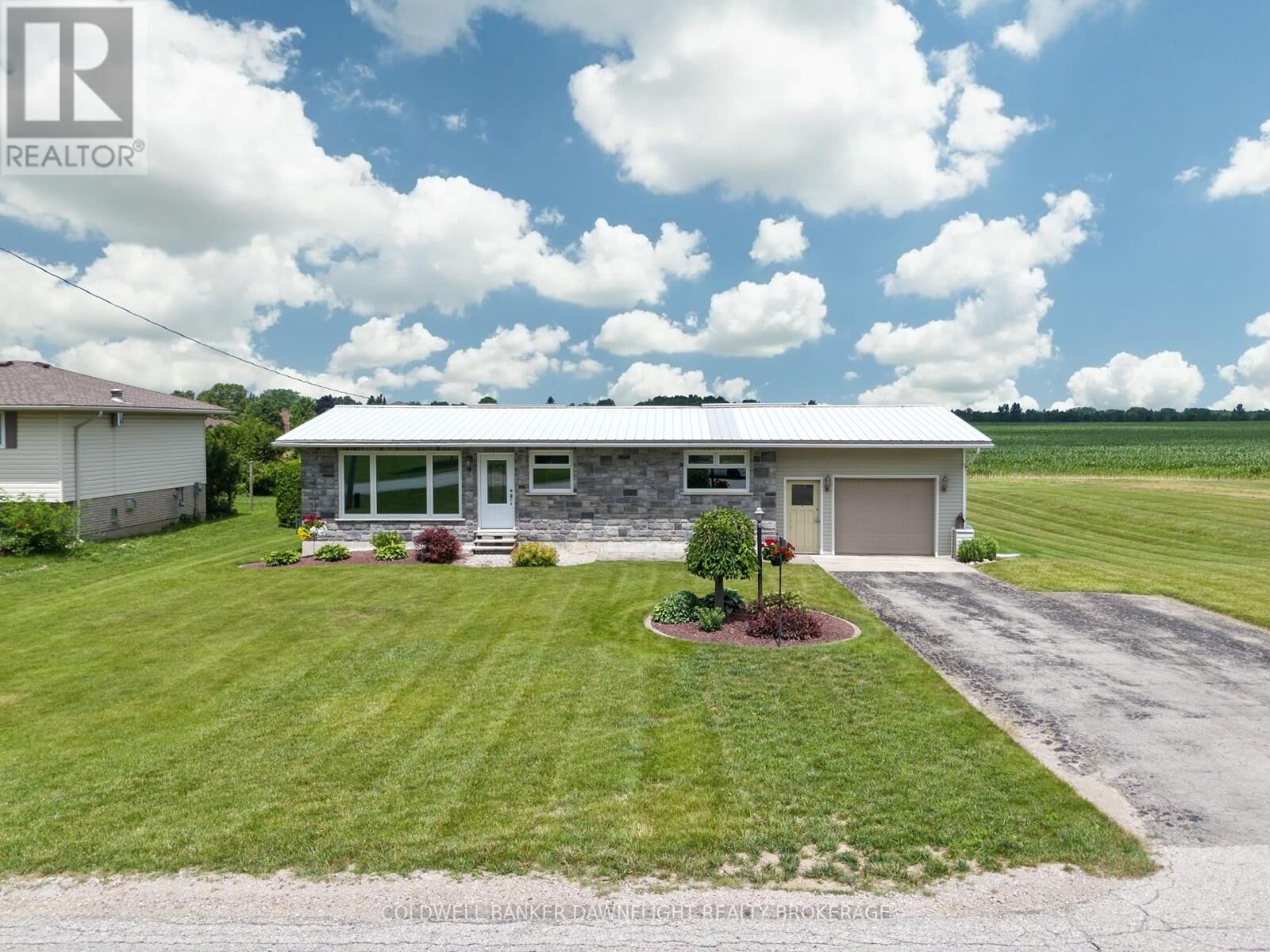 Property Photo:  40214 Huron Street East  ON N0M 1S5 