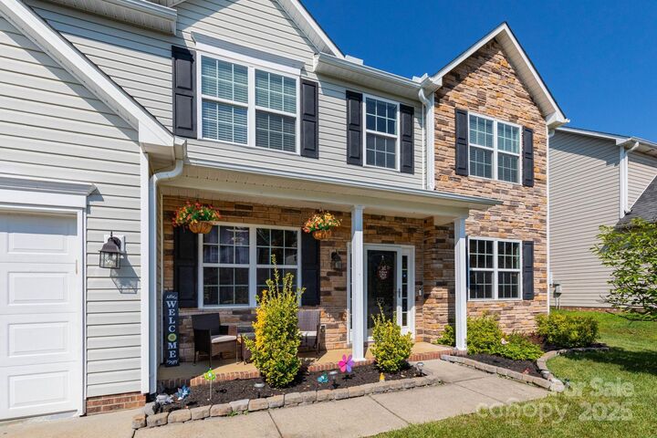Property Photo: 172 Roanoke Road NC 28732