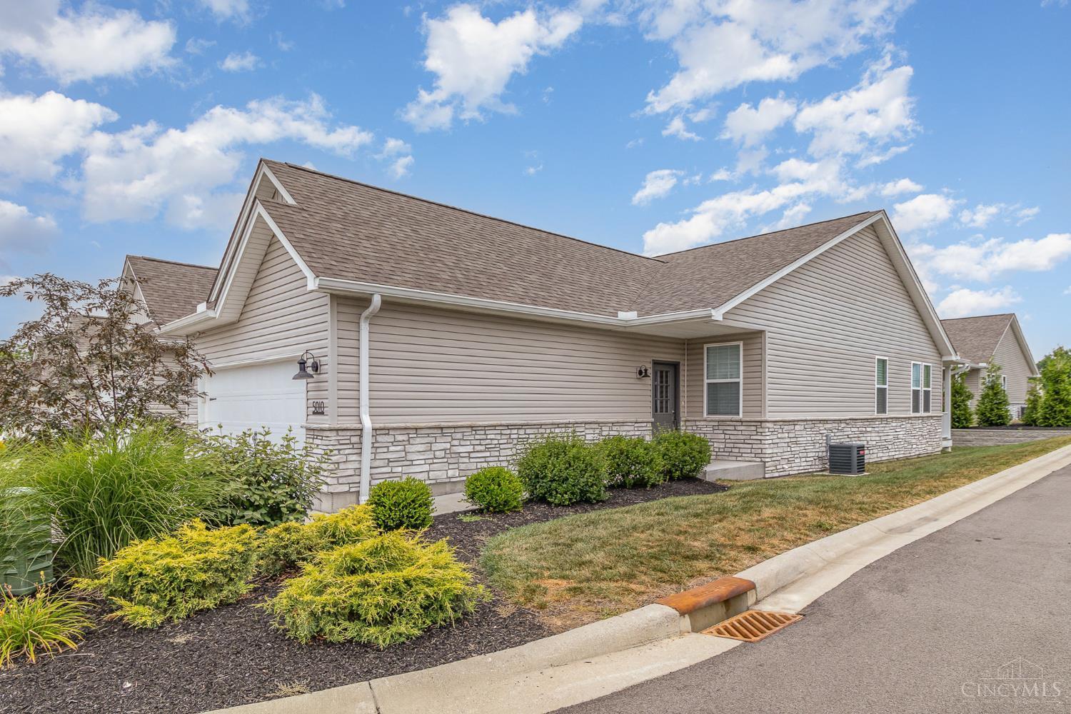 5010 Garden Grove Lane  Cincinnati OH 45238 photo