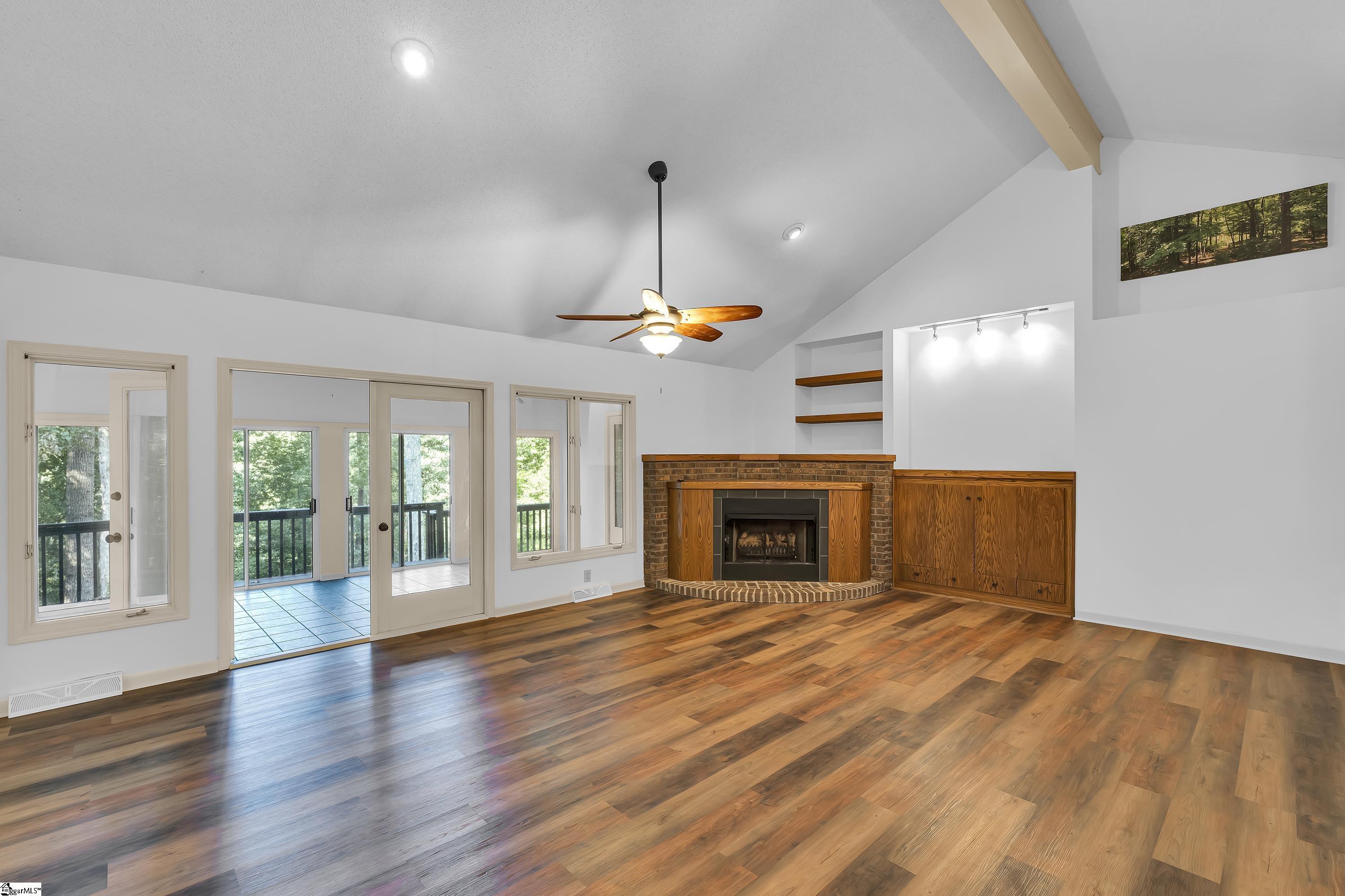 Property Photo: 113 Cumberland Drive SC 29369