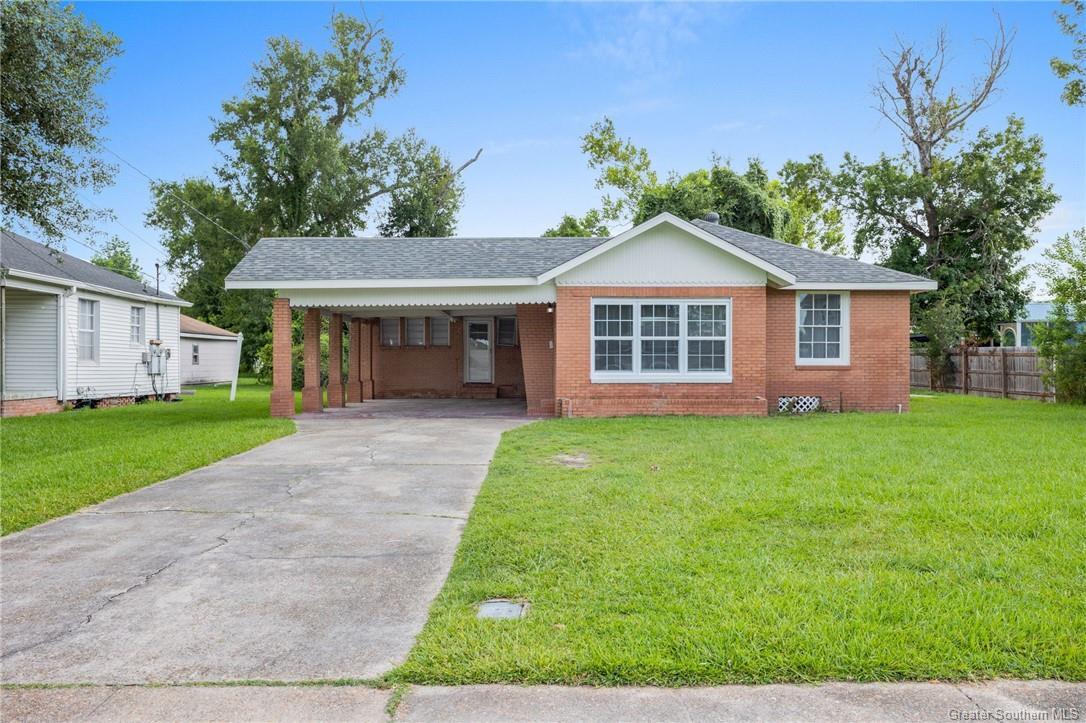 Property Photo: 1103 Oklahoma Street LA 70607