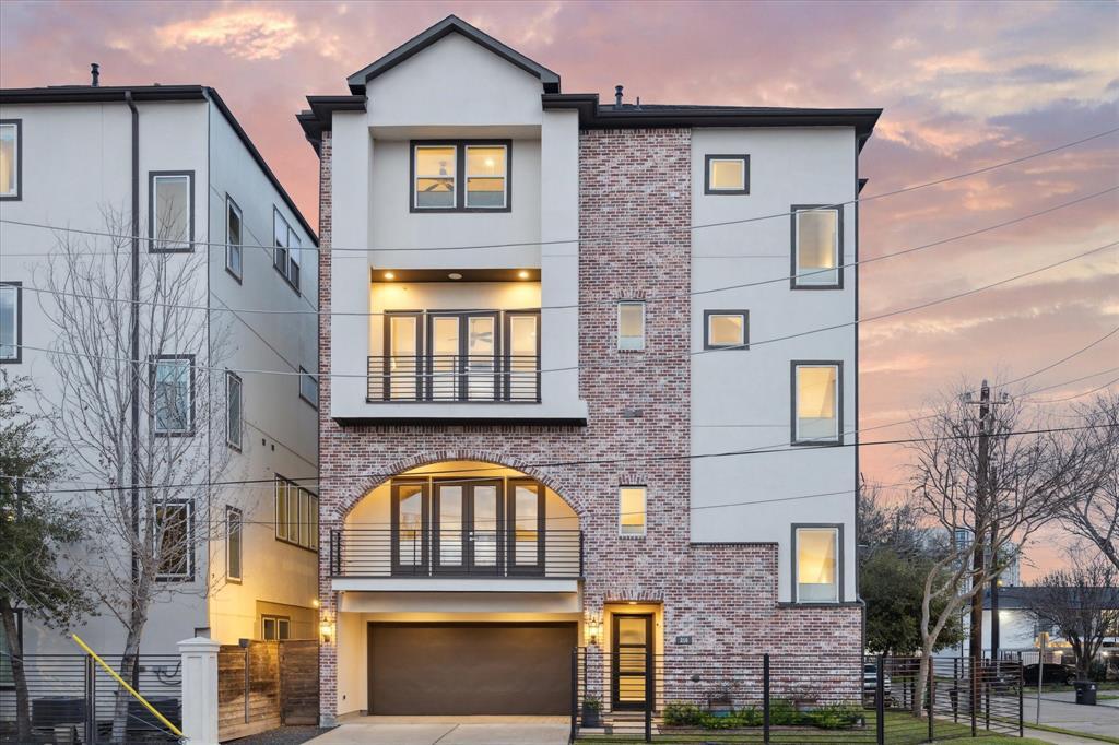 216 W Drew Street  Houston TX 77006 photo